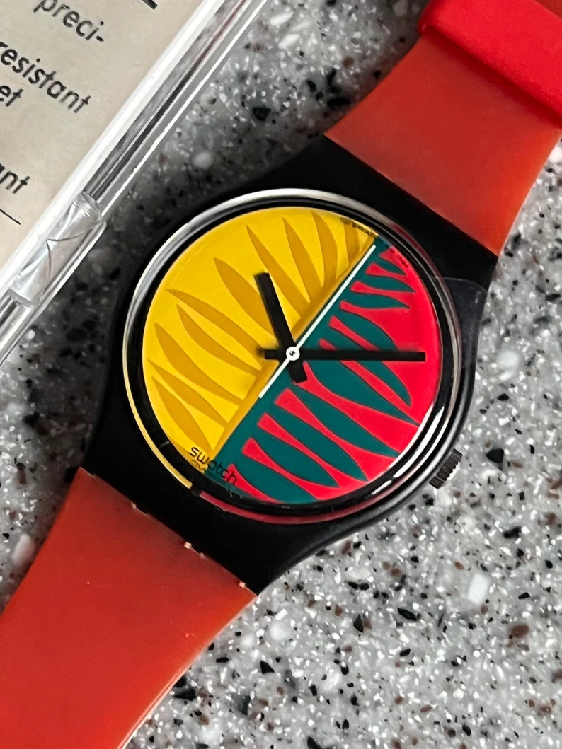 Rare Vintage Never Worn NEW estate in original box with battery GB113 1987 it is 34mm face fabulous vintage swatch watch