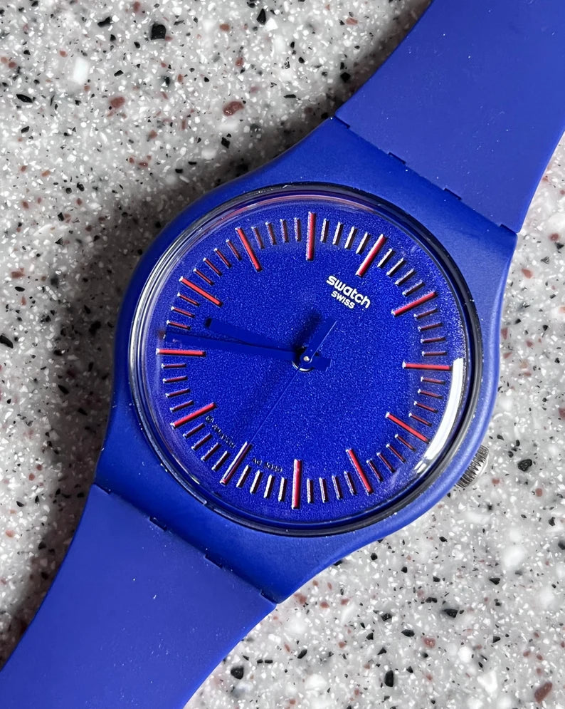 Vintage Swatch Rebel like Blue and Red color patriotic REDNBLUE 41mm face swatch watch running NEW never worn in box with battery everyday